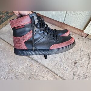 Harley-Davidson Men's Black and Red High-Top Riding Sneakers